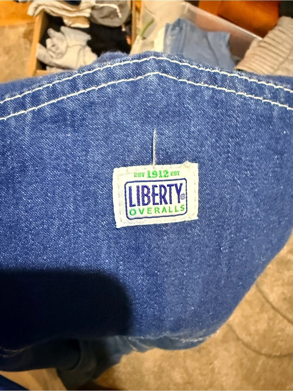 liberty label accent contrasting